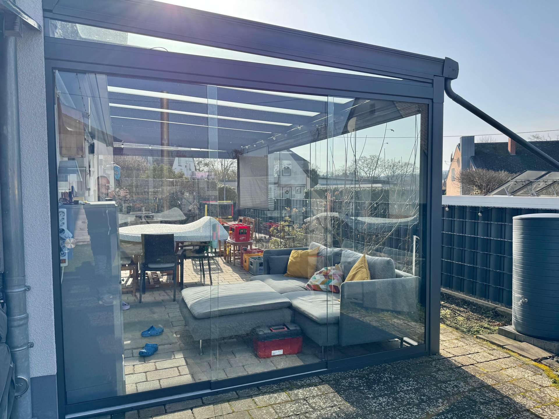GUTE AUSSTATTUNG, Sommergarten, Erdw&auml;rmepumpe, Doppelgarage, Einbauk&uuml;che u.v.m.